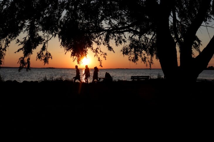 Ein Sonnenuntergang am See